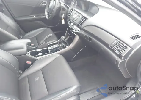 2017 Honda Accord Sport z USA, uszkodzony, nr VIN 1HGCR2F53HA252639